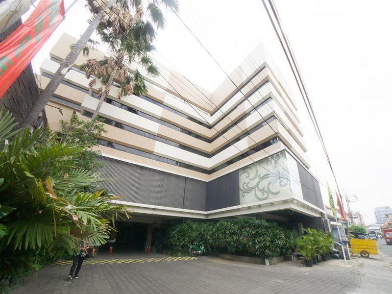New Grand Park Hotel Surabaya Exterior photo