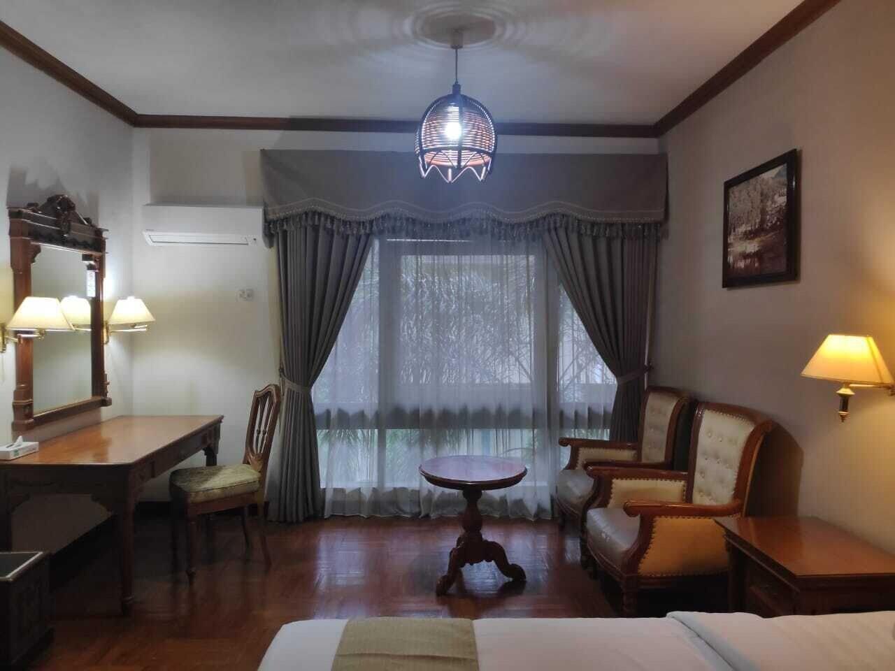 New Grand Park Hotel Surabaya Exterior photo
