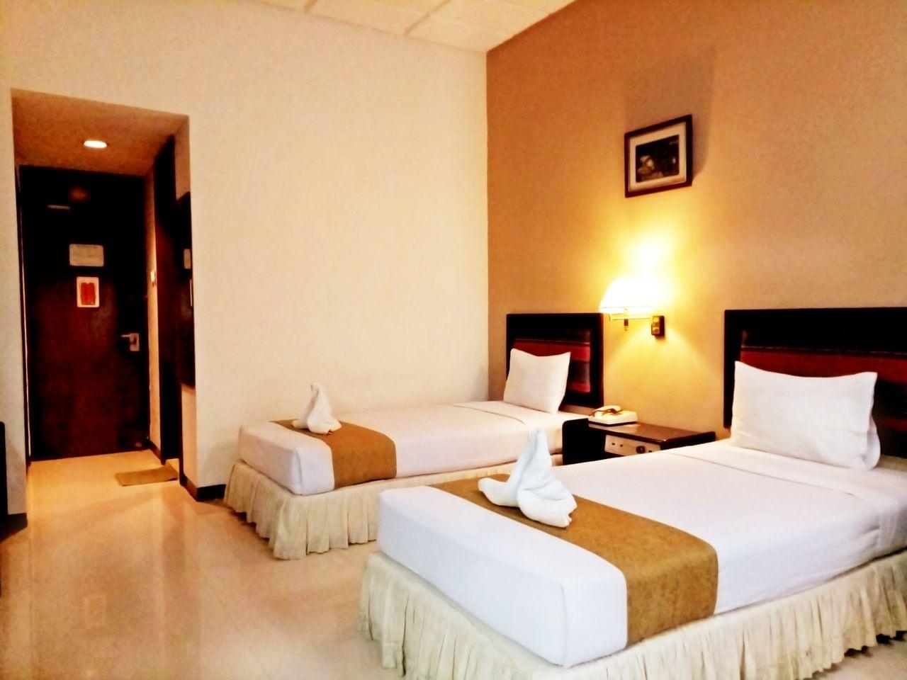 New Grand Park Hotel Surabaya Exterior photo