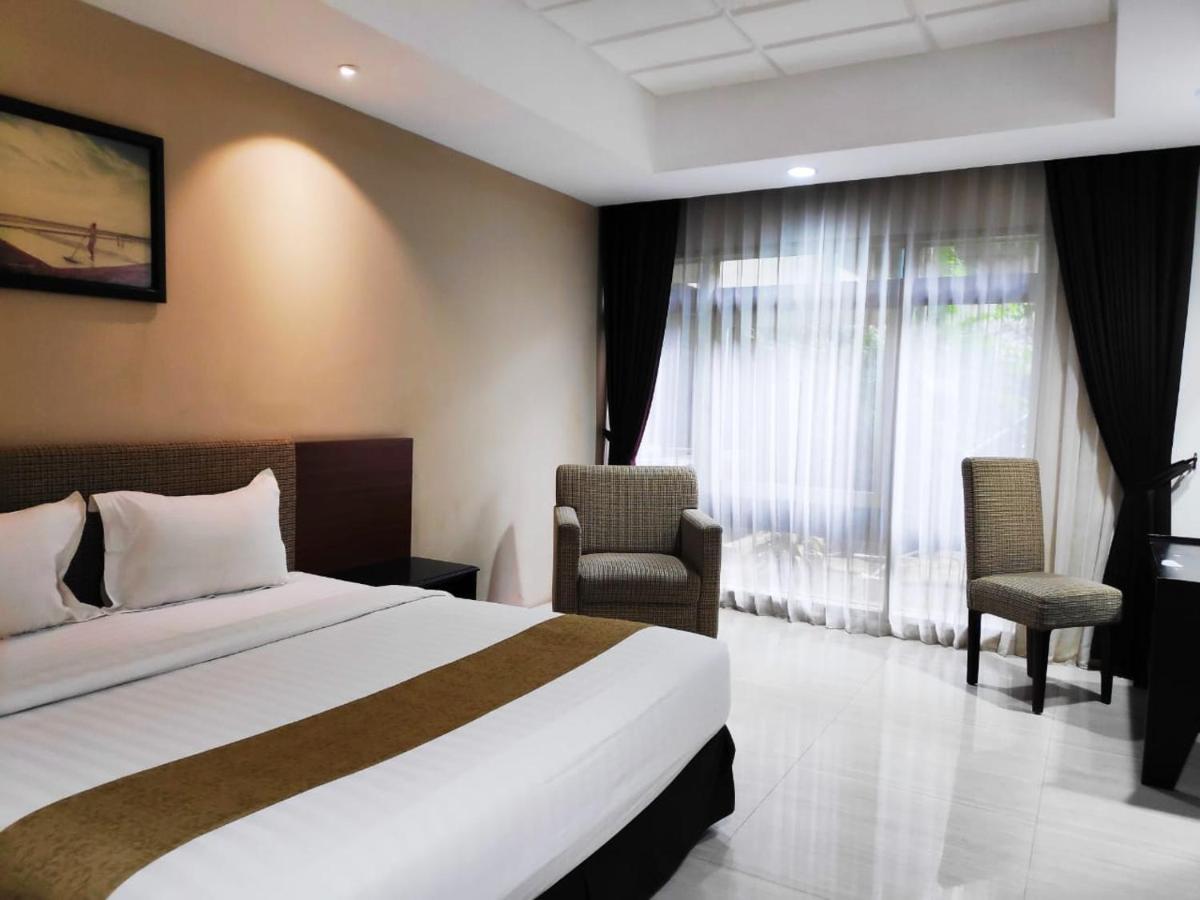 New Grand Park Hotel Surabaya Exterior photo